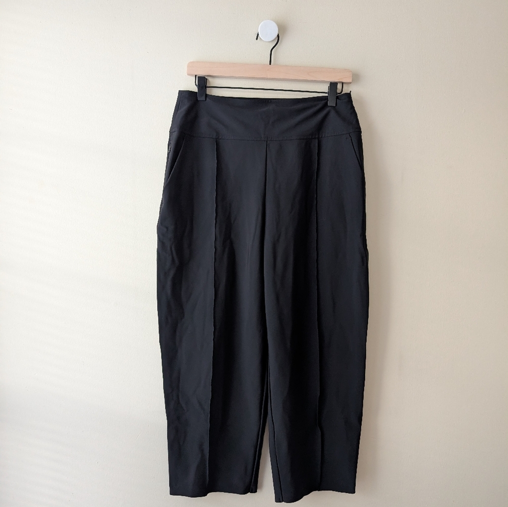 Athleta Stellar Wide Crop Black Cropped Wide-Leg Pants 8